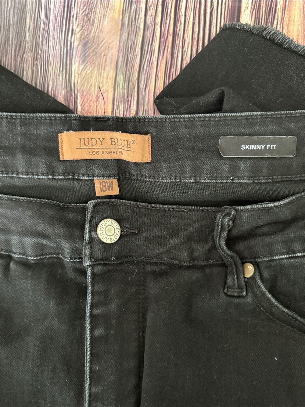 Judy Blue Black Stretch Skinny Jeans - Picture 4 of 6